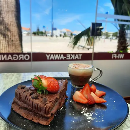 Mareta House - Boutique Alojamento de Acomodação e Pequeno-almoço 4*
